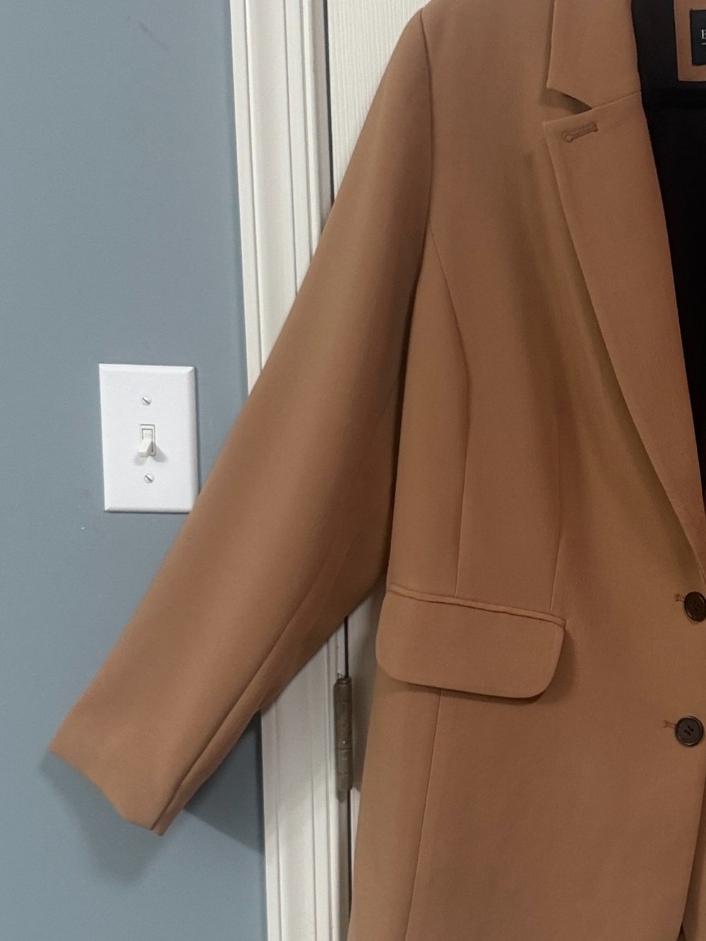 Eloquii Tailored Camel Blazer - Single-Breasted Women's Jacket - Picture 10 of 16